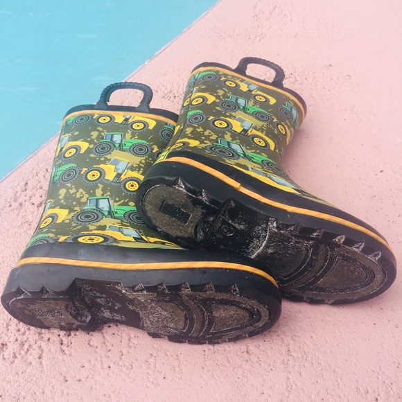 Western Chief Boys Waterproof Printed Rain Boot - Picture 12 of 13